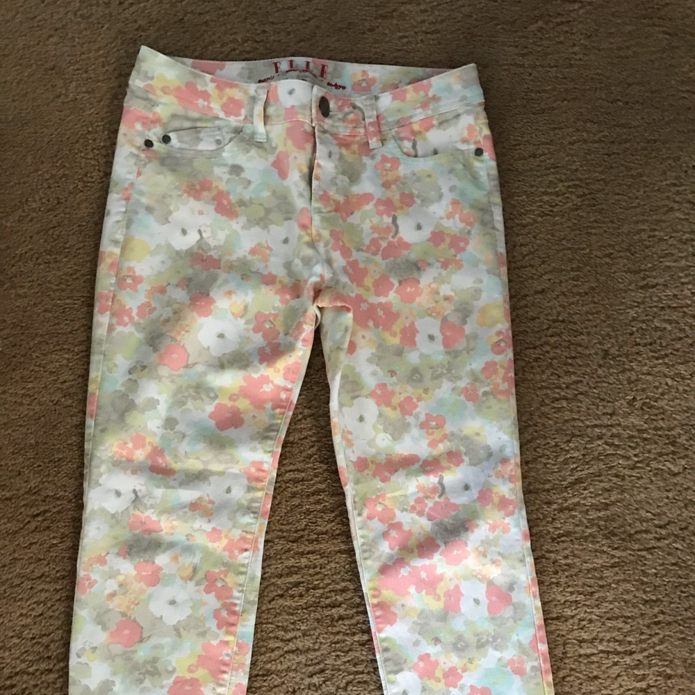 Floral Elle jeans, size 8